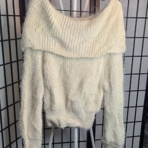WONDER WONDER Loose Fit Cozy Off-Shoulder Cream Sweater
